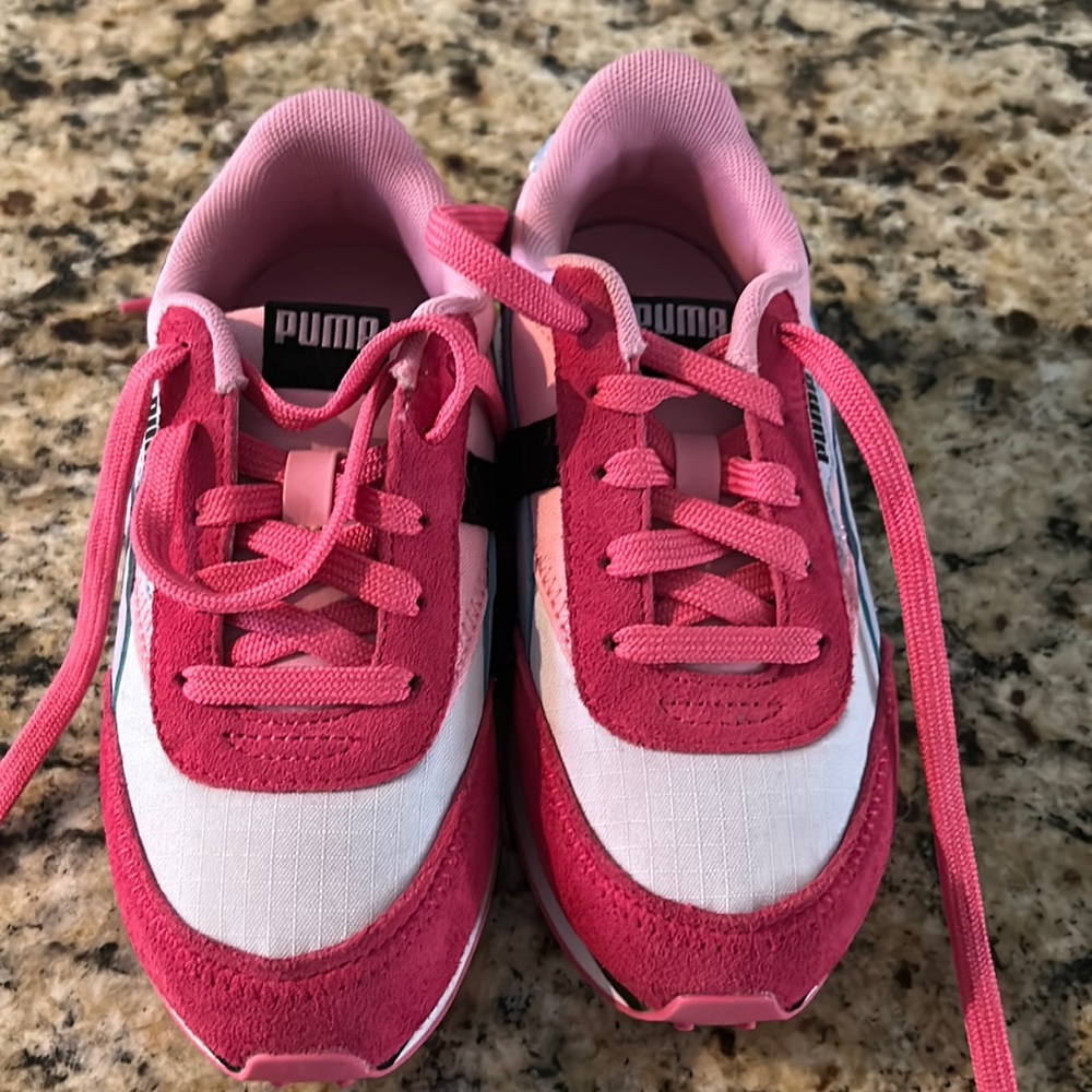 Girls puma size us 1.